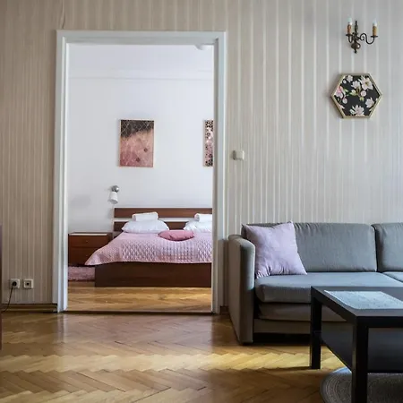 Elegant Royal Route Ii Apartament *